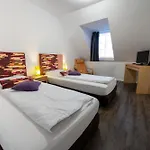 Bergbauer Mit Late-self-check-in Otel 3*