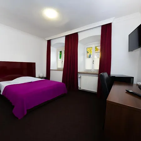 Bergbauer Mit Late-self-check-in Hotel