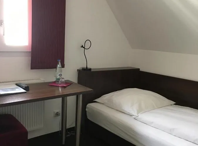 Bergbauer Mit Late-self-check-in Hotel