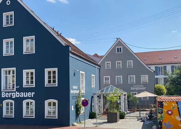 Bergbauer Mit Late-self-check-in 3*